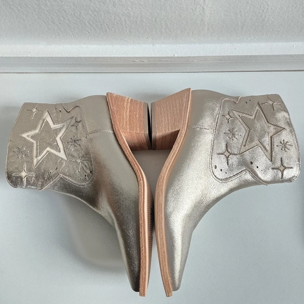New Johnny Was Stargazer Leather Gold Metallic Ankle Western Booties 7.5 US NWT